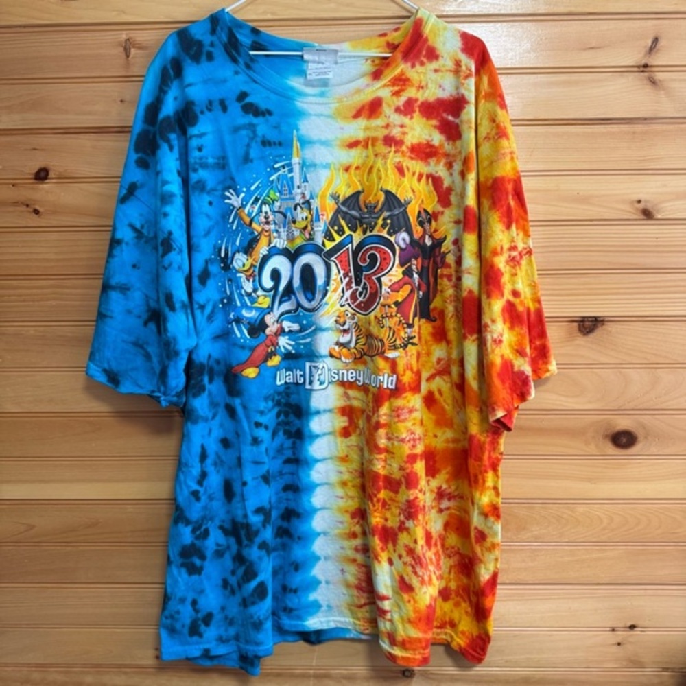 Disney Parks 2013 Good vs Evil Orange Blue Tie-Dye 3XL